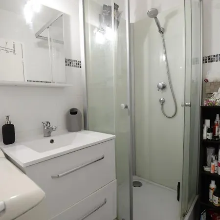 Nice Studio Located Near The Place De La Nation * パリ