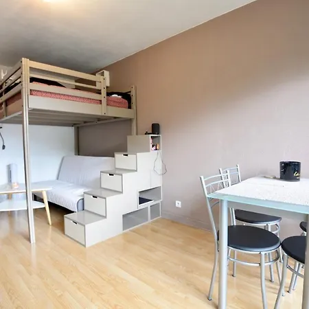 Nice Studio Located Near The Place De La Nation アパート *